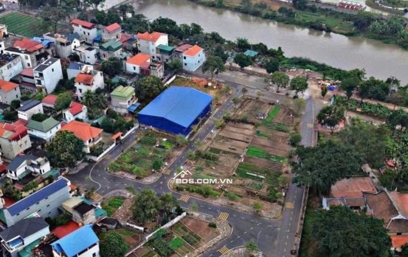 Đất Đấu Giá cạnh 3 Đại đô thị Vinhome giá chỉ 4 tỷ. Lh 0362554684